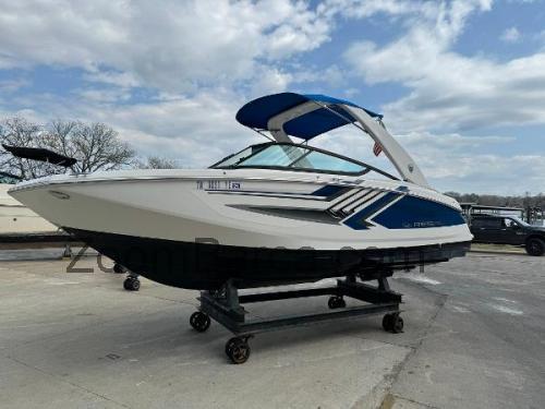 Regal 22 FasDeck scheda tecnica e recensioni